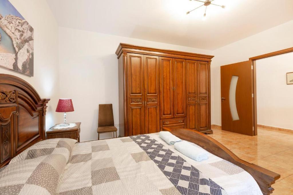 Gudja - Lovely 3 Bedroom Unit With Own Private Entrance Екстер'єр фото