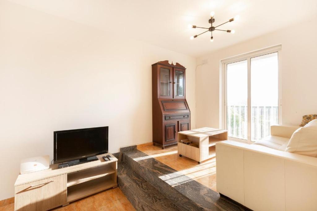 Gudja - Lovely 3 Bedroom Unit With Own Private Entrance Екстер'єр фото